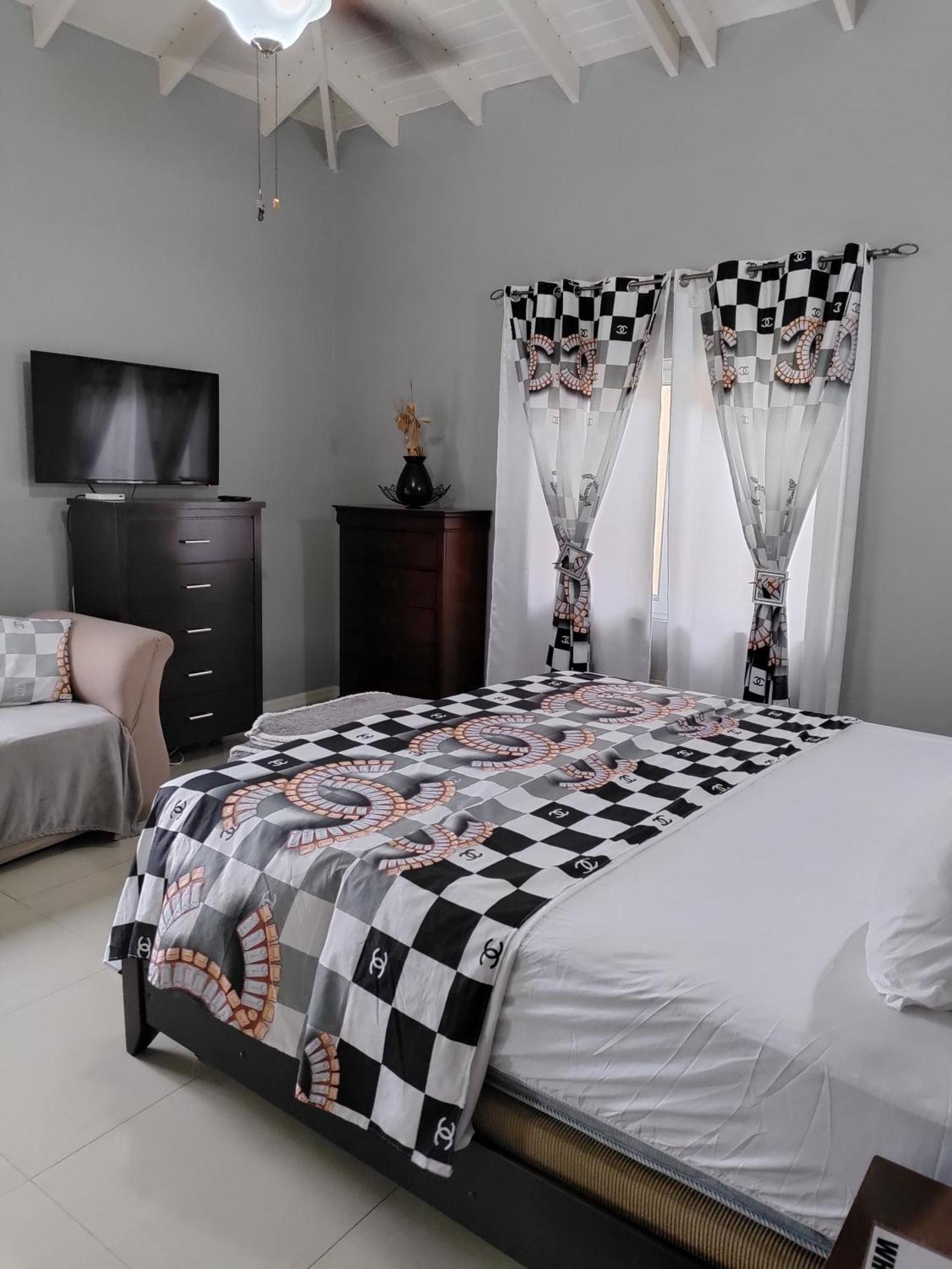 The President Room 5 Minutes To Devon House 4 Waterloo Avenue Kingston Exterior photo